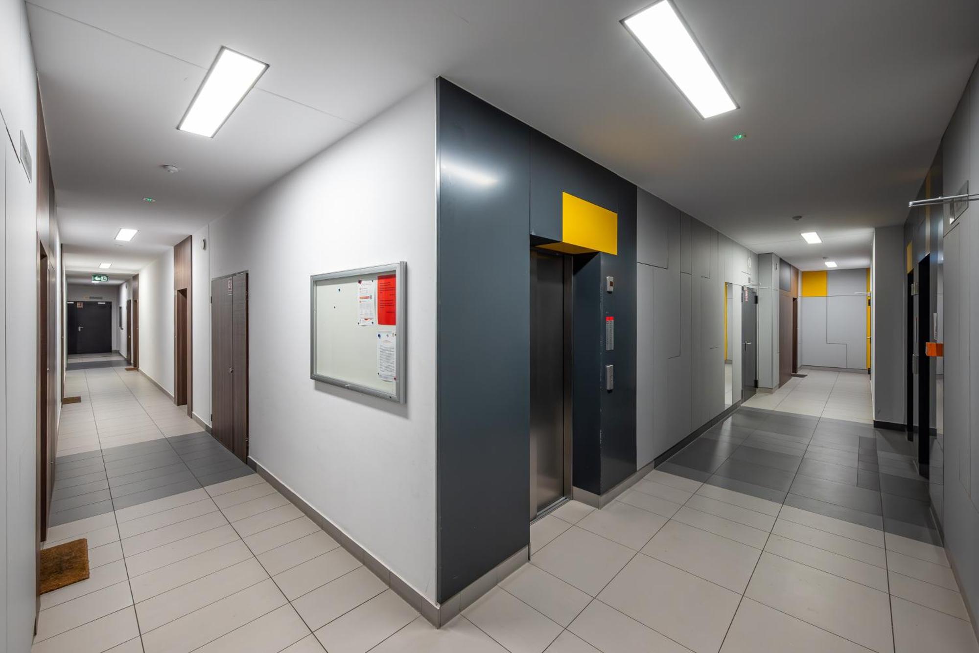 ורשה Metro Plocka Cosy Apartment מראה חיצוני תמונה